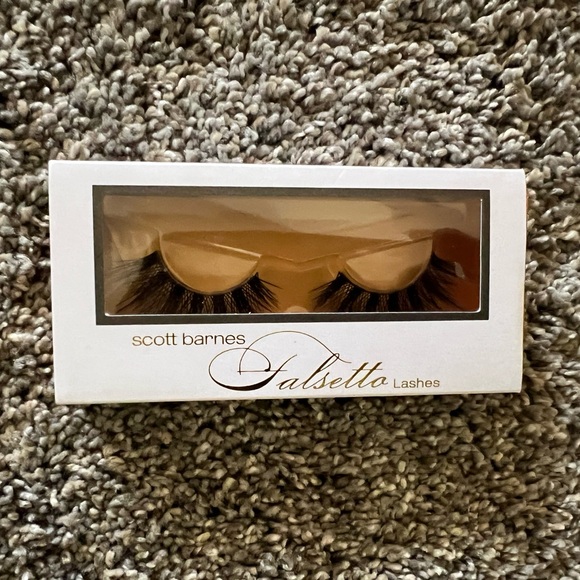 Scott Barnes Gina - Falsetto Lashes, False
Eyelashes - Picture 7 of 8